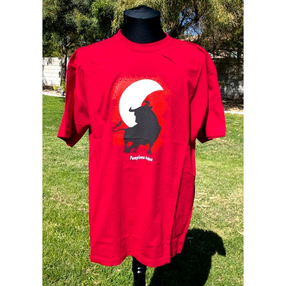 Pamplona Irunea Spain Red Toro Bull Shadow Moon Graphic XL Cotton Shirt NOS